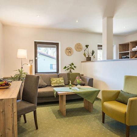 Landhotel Gockelwirt アイゼンベルク エクステリア 写真