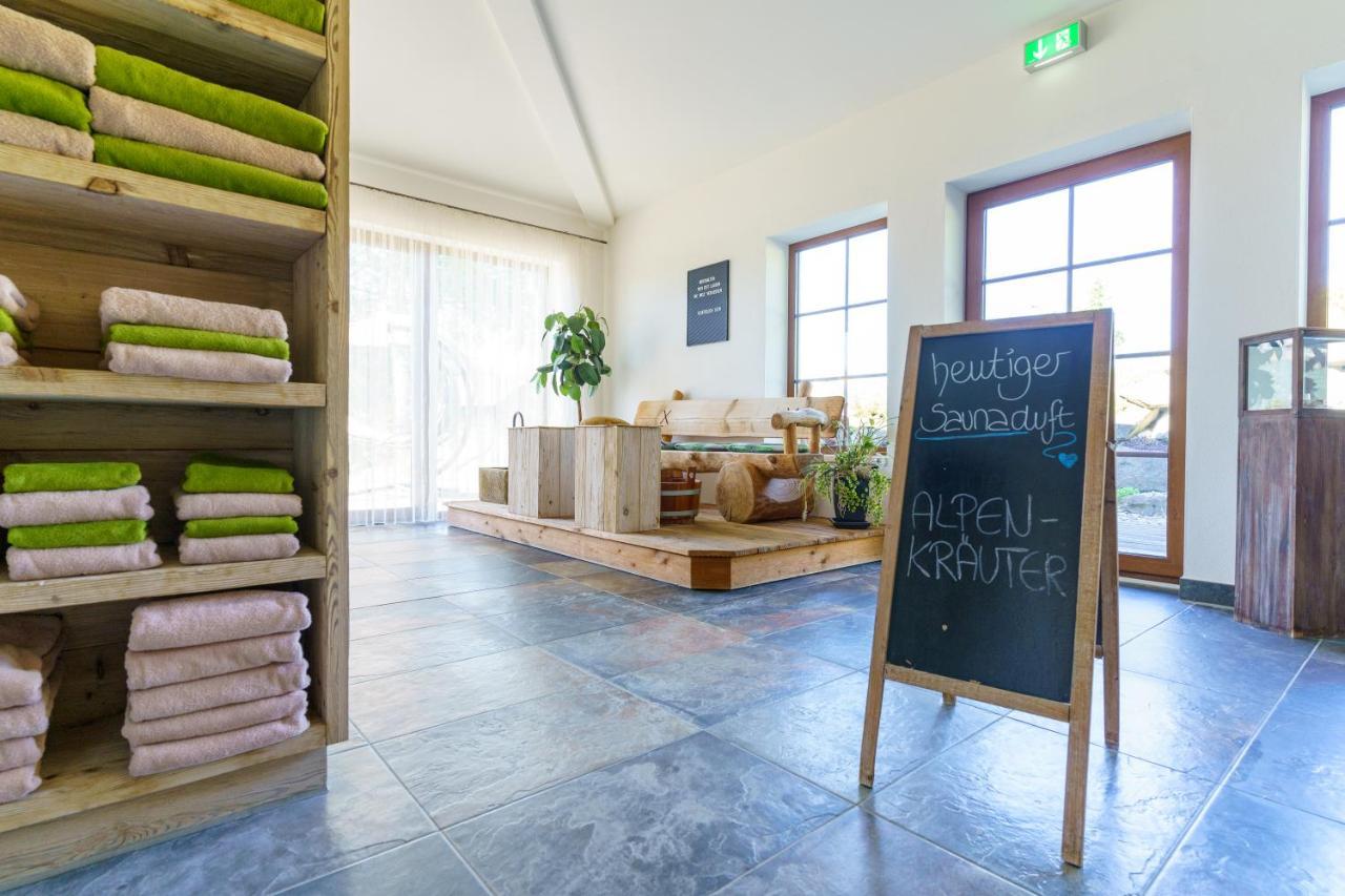 Landhotel Gockelwirt アイゼンベルク エクステリア 写真