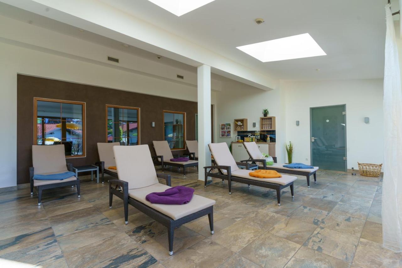 Landhotel Gockelwirt アイゼンベルク エクステリア 写真