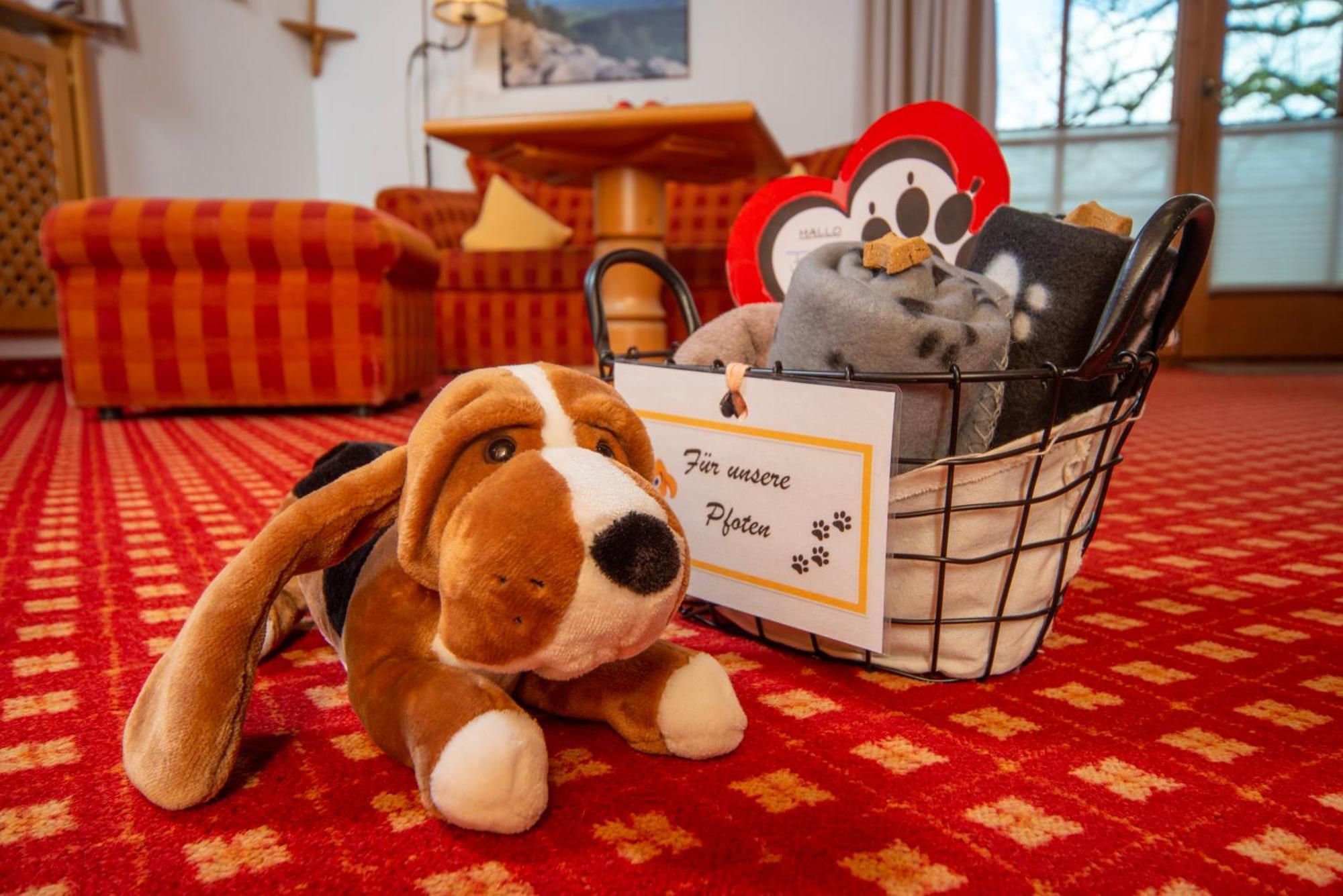 Landhotel Gockelwirt アイゼンベルク エクステリア 写真