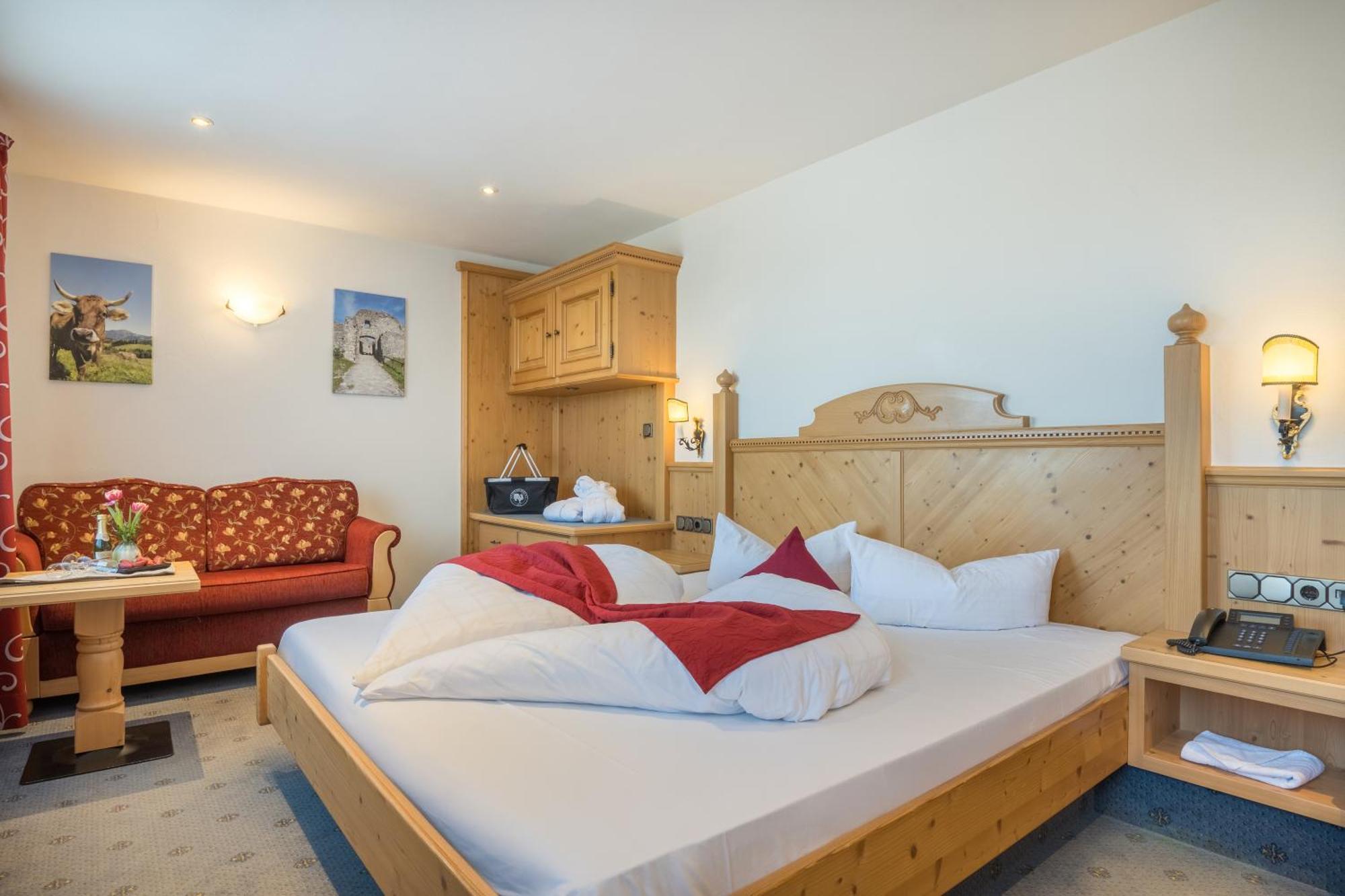 Landhotel Gockelwirt アイゼンベルク エクステリア 写真