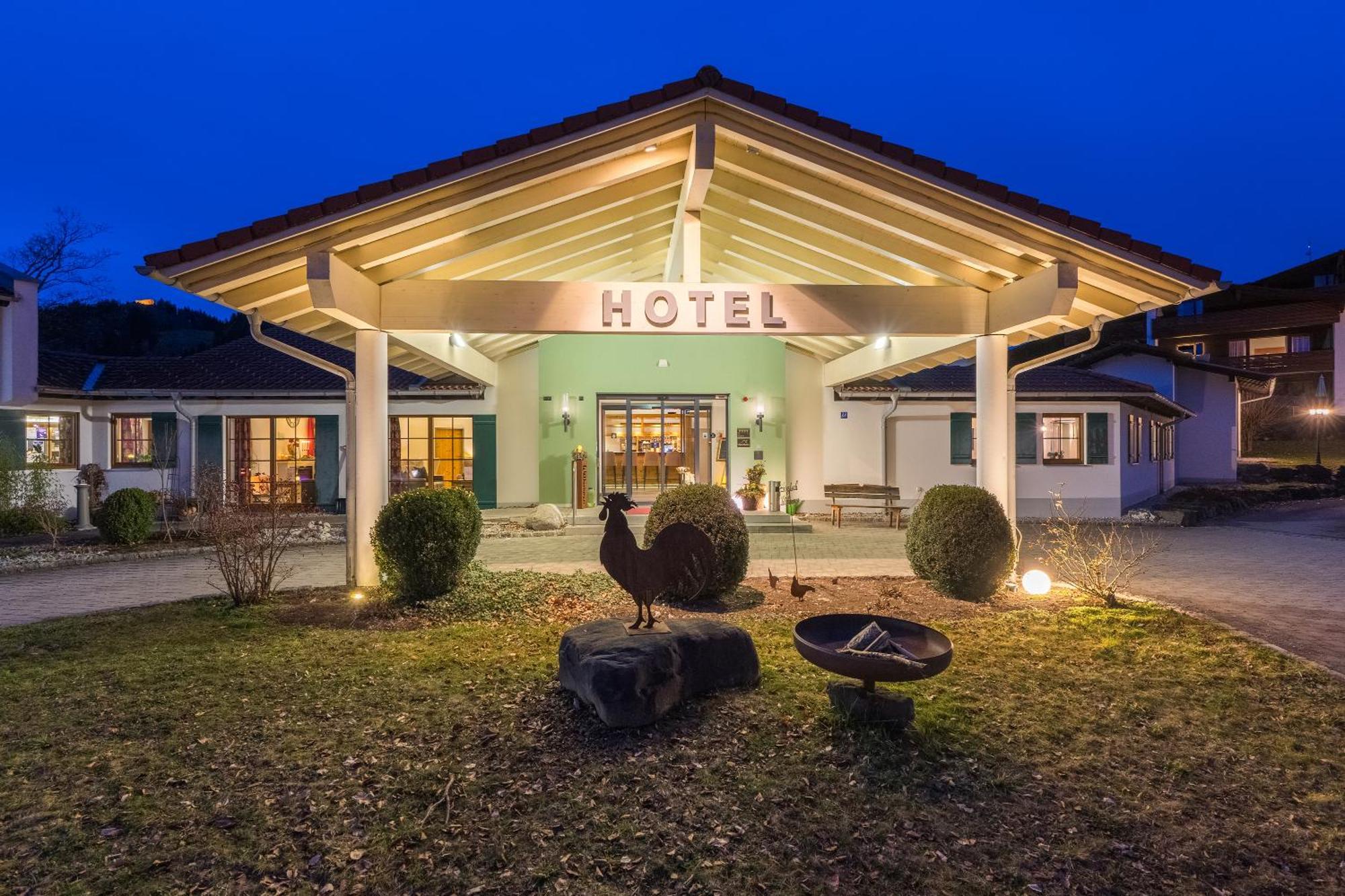Landhotel Gockelwirt アイゼンベルク エクステリア 写真
