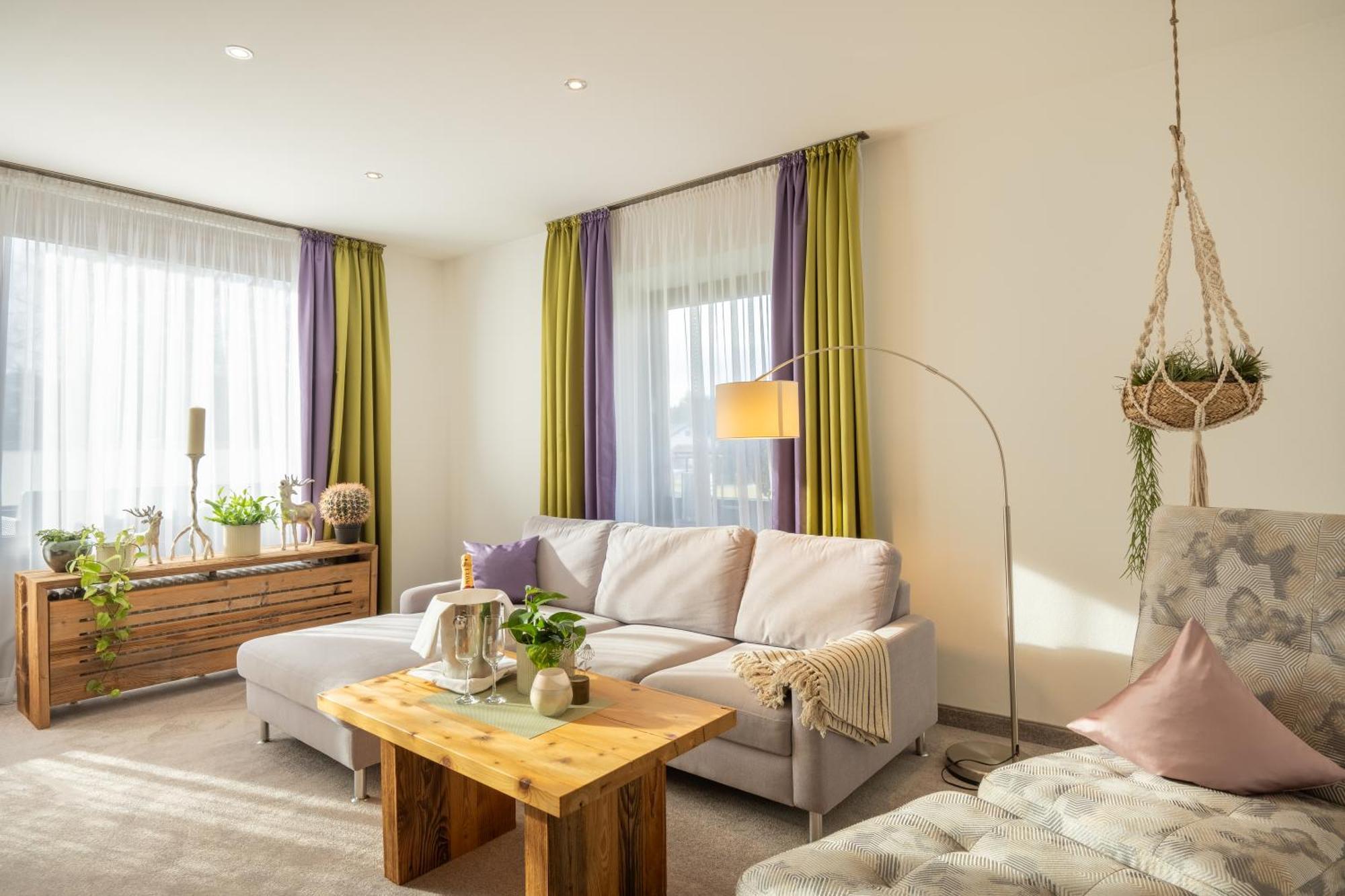 Landhotel Gockelwirt アイゼンベルク エクステリア 写真